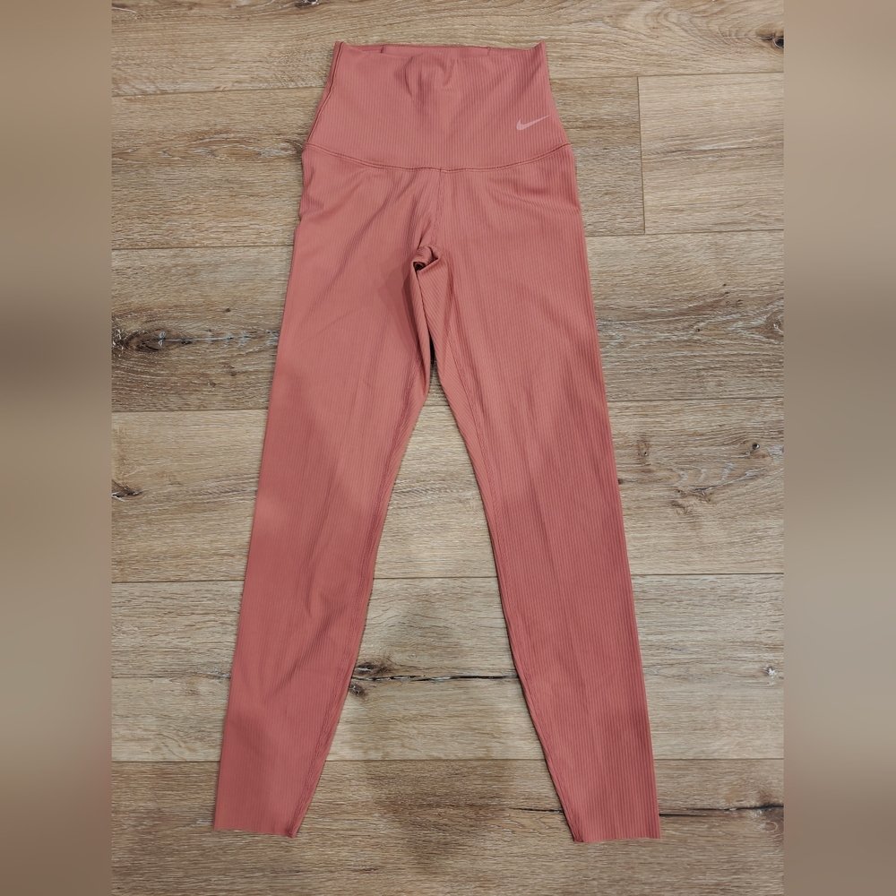 Nike Zenvy Rib Gentle-Support 7/8 Leggings